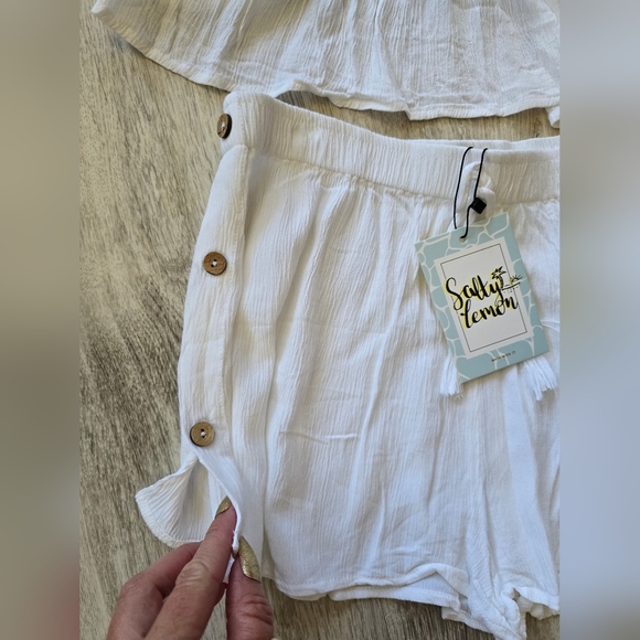NWT 2 piece set Salty Lemon MED White Short & Cami/Top outfit Romper - Picture 2 of 4